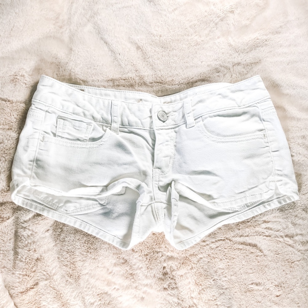 White American Eagle Outfitters Shorts | Size 2